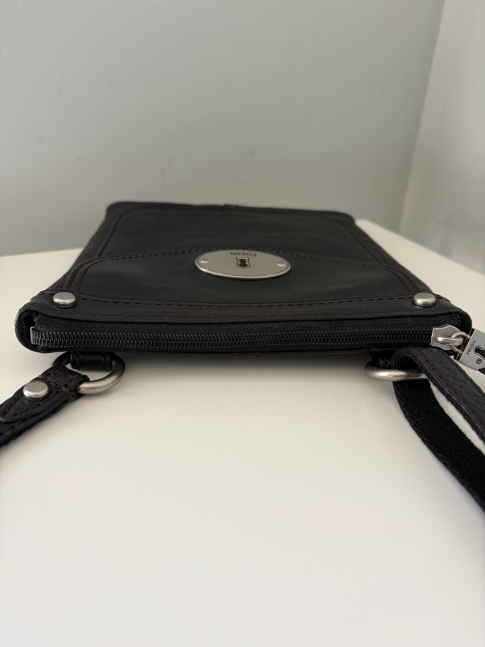 Fossil Vintage Small Crossbody Bag - Picture 7 of 14